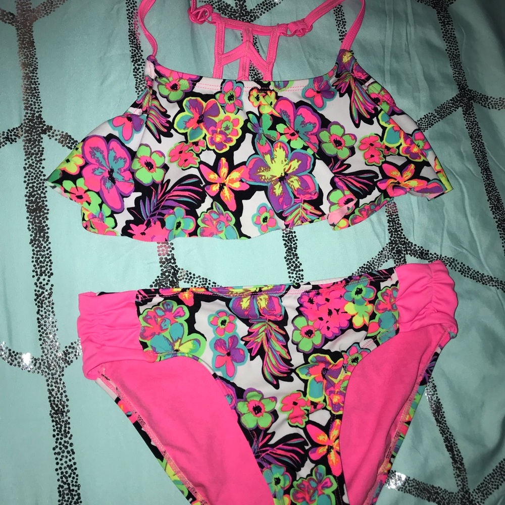 Bathing suit